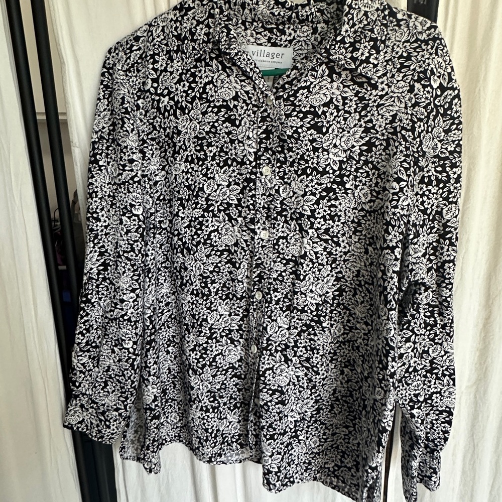 Liz Claiborne Black and White Floral Blouse
